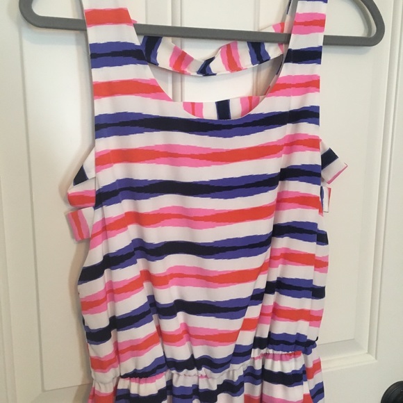 Adorable striped summer dress - Picture 3 of 5